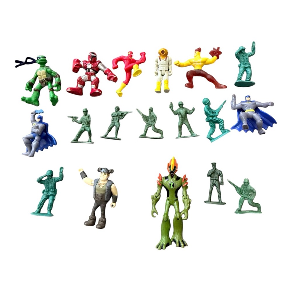 18-Piece Action Figure Lot – Superheroes, Soldiers & Cartoon Characters